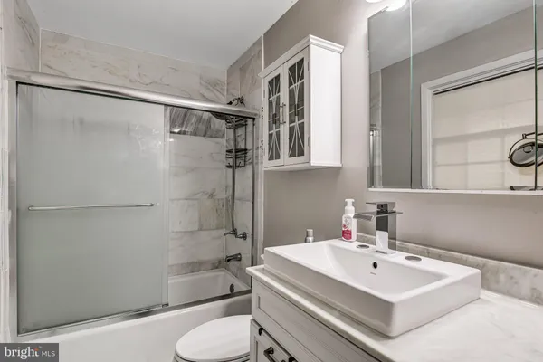 $575,000 | 8909 Hill Place, Manassas, VA 20110