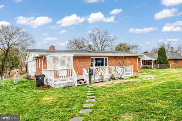 $575,000 | 8909 Hill Place, Manassas, VA 20110