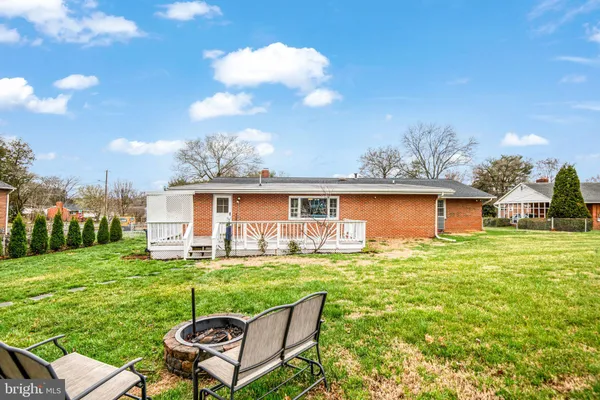 $575,000 | 8909 Hill Place, Manassas, VA 20110