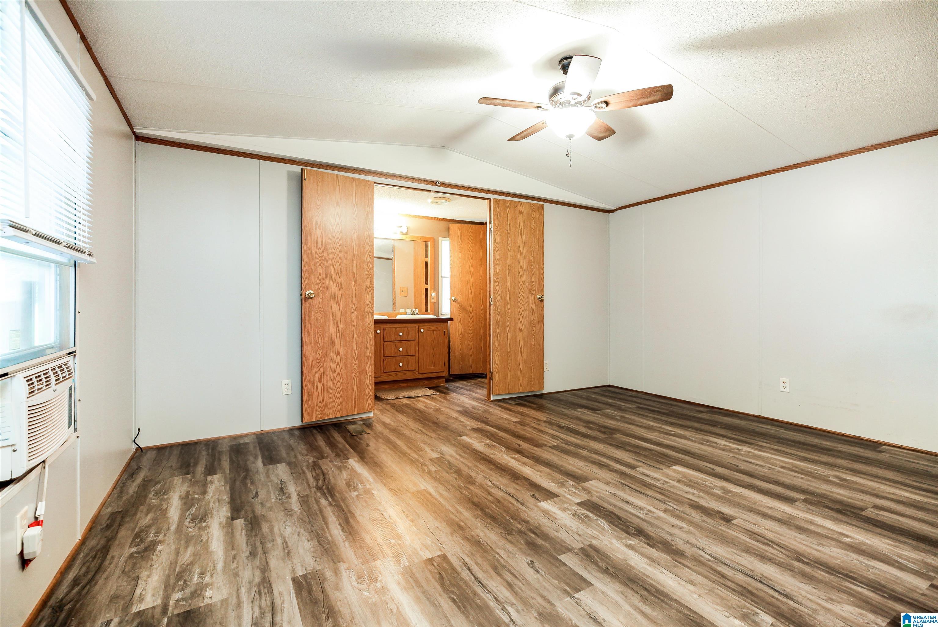 76 Lakeview Drive Leeds, AL 35094 - Photo 13 of 32