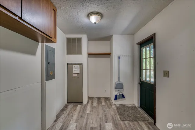 a view of a room with shelf