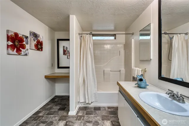 $430,000 | 670 Mallard Lane Northwest, Seabeck, WA 98380