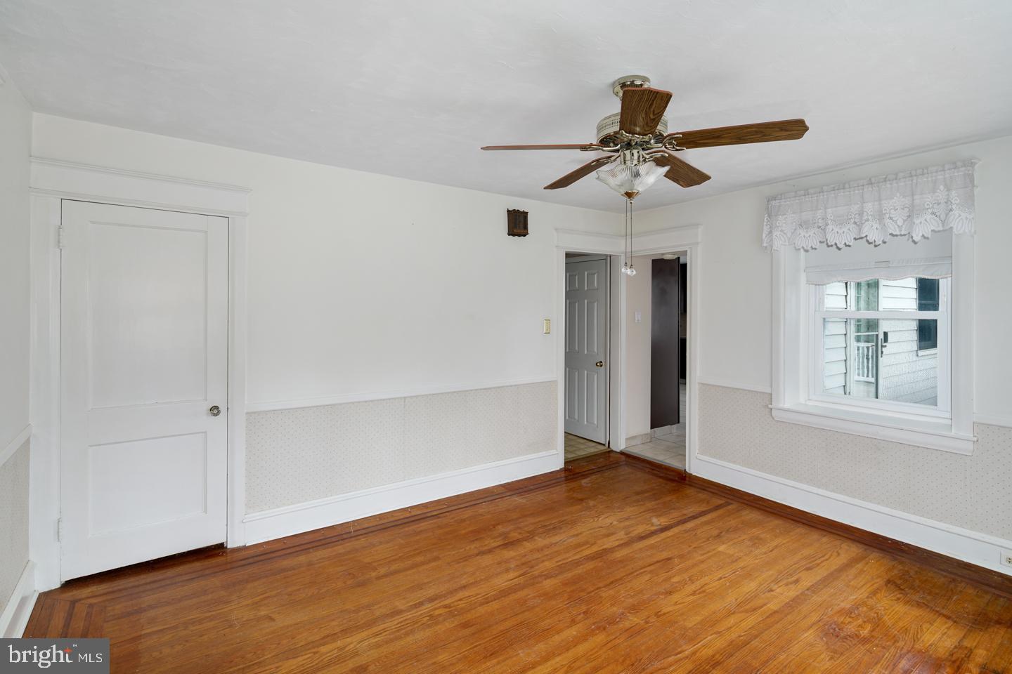 705 Ivins Road Philadelphia, PA 19128 - Photo 6 of 27 Gallery Image 6
