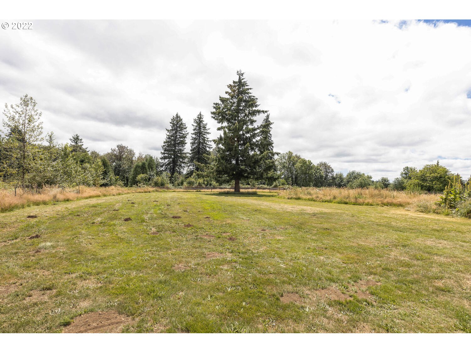 41584 Southeast Thomas Road Sandy, OR 97055 - Photo 24 of 32 a view of an ocean and beach