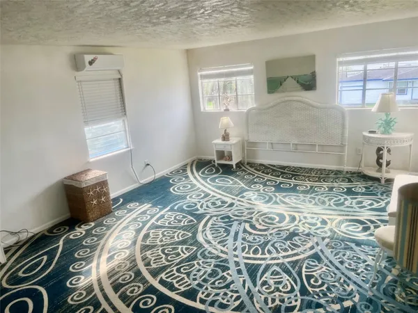 $1,850 | 6004 Avenue T, Galveston, TX 77551