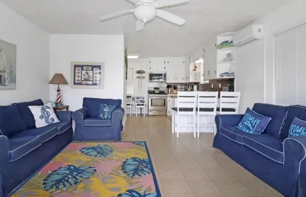 $1,850 | 6004 Avenue T, Galveston, TX 77551