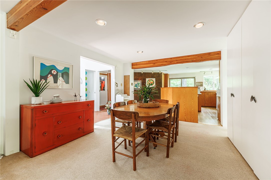 647 Thayer Road Perinton, NY 14450 - Photo 17 of 50