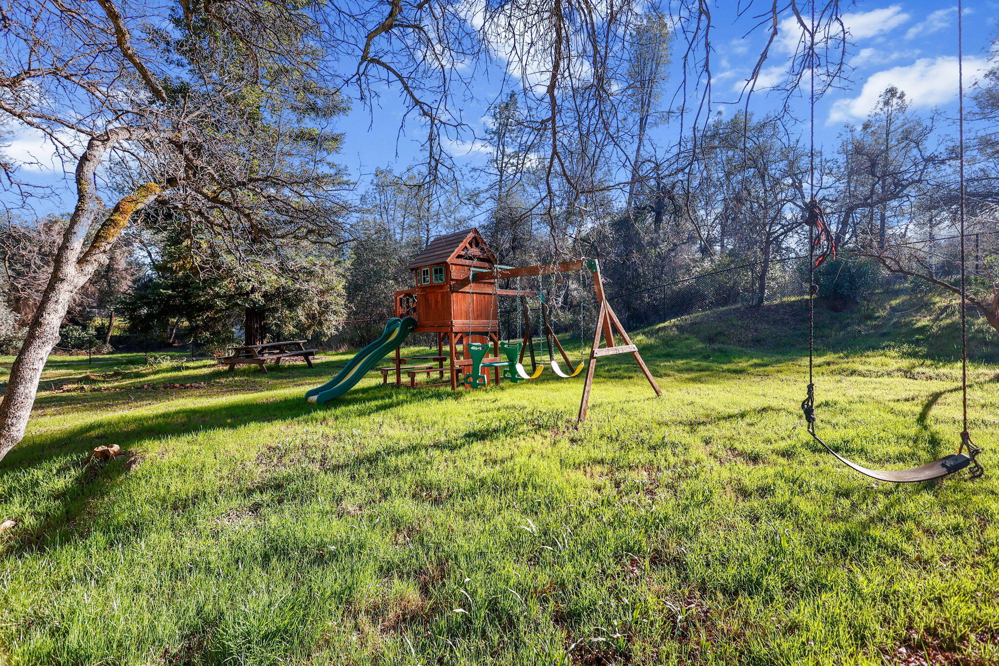 12785 Williamson Road Redding, CA 96003 - Photo 35 of 45 50-web-or-mls-_K3A7562