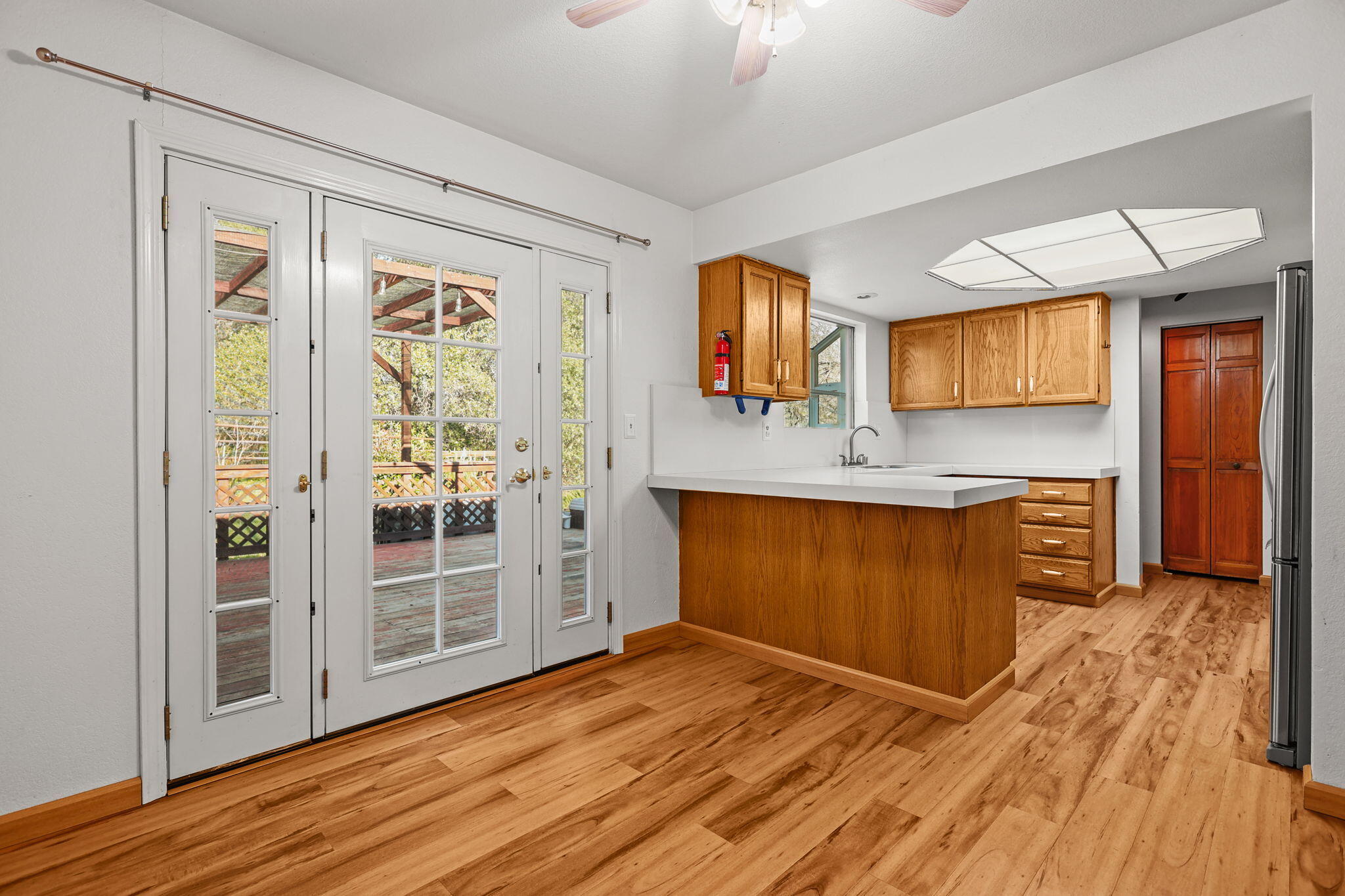 12785 Williamson Road Redding, CA 96003 - Photo 7 of 45 24-web-or-mls-_K3A7322