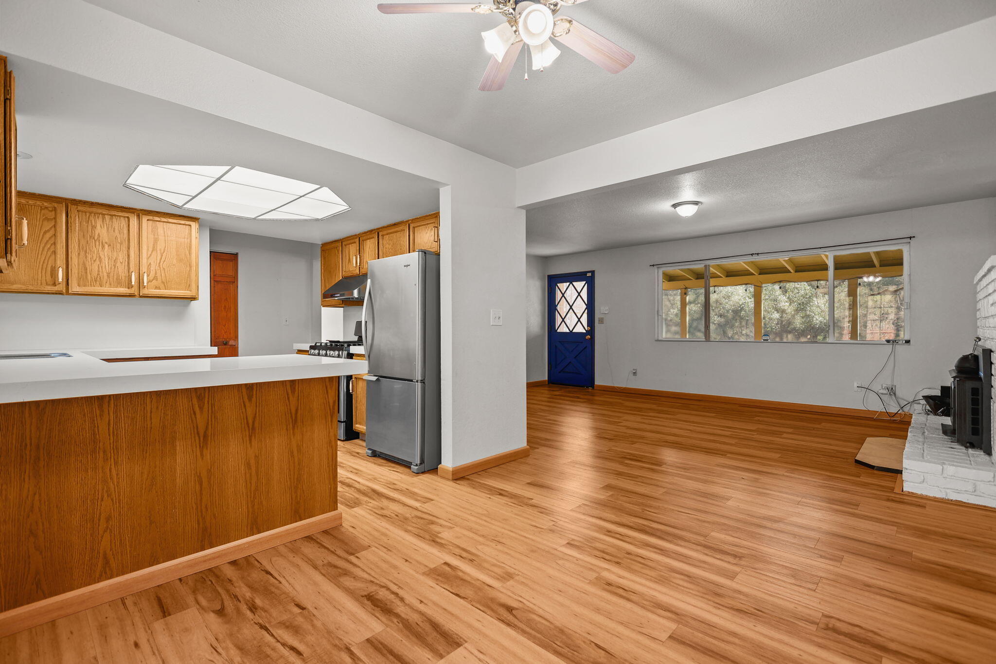 12785 Williamson Road Redding, CA 96003 - Photo 10 of 45 Dining area