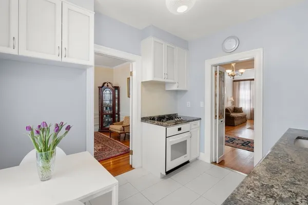 $1,099,000 | 325 Tappan Street, Unit 6, Brookline, MA 02445