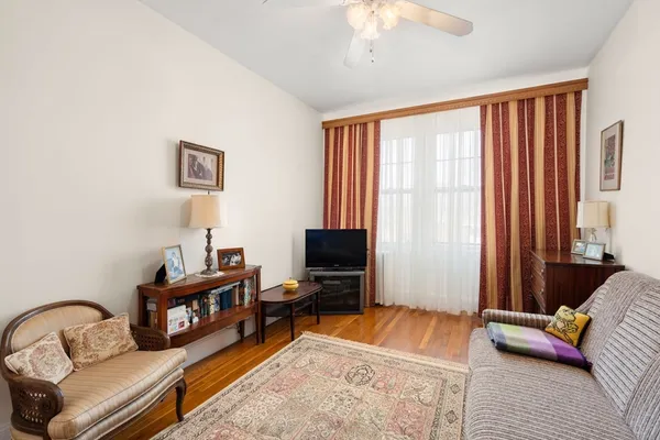 $1,099,000 | 325 Tappan Street, Unit 6, Brookline, MA 02445