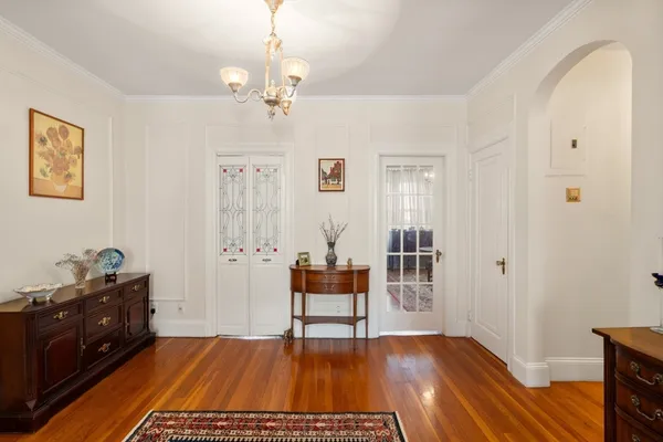 $1,099,000 | 325 Tappan Street, Unit 6, Brookline, MA 02445