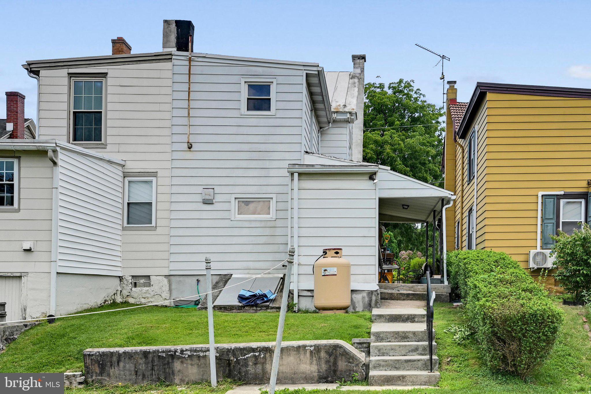 16 Grove Road Blandon, PA 19510 - Photo 28 of 30 Exterior Back