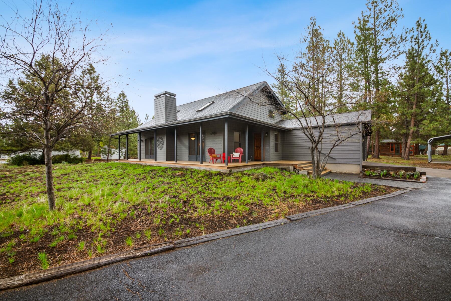 60604 Ridge Heights Bend, OR 97702 - Photo 1 of 48 batch_1-front of house2