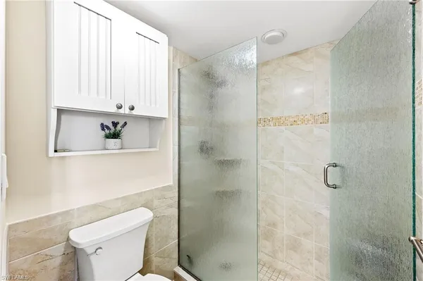 $10,000 | 9415 Gulf Shore Drive, Unit 302, Naples, FL 34108