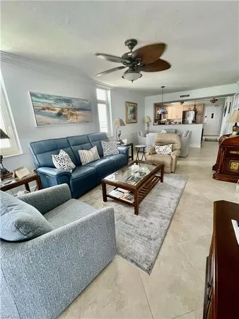 $10,000 | 9415 Gulf Shore Drive, Unit 302, Naples, FL 34108