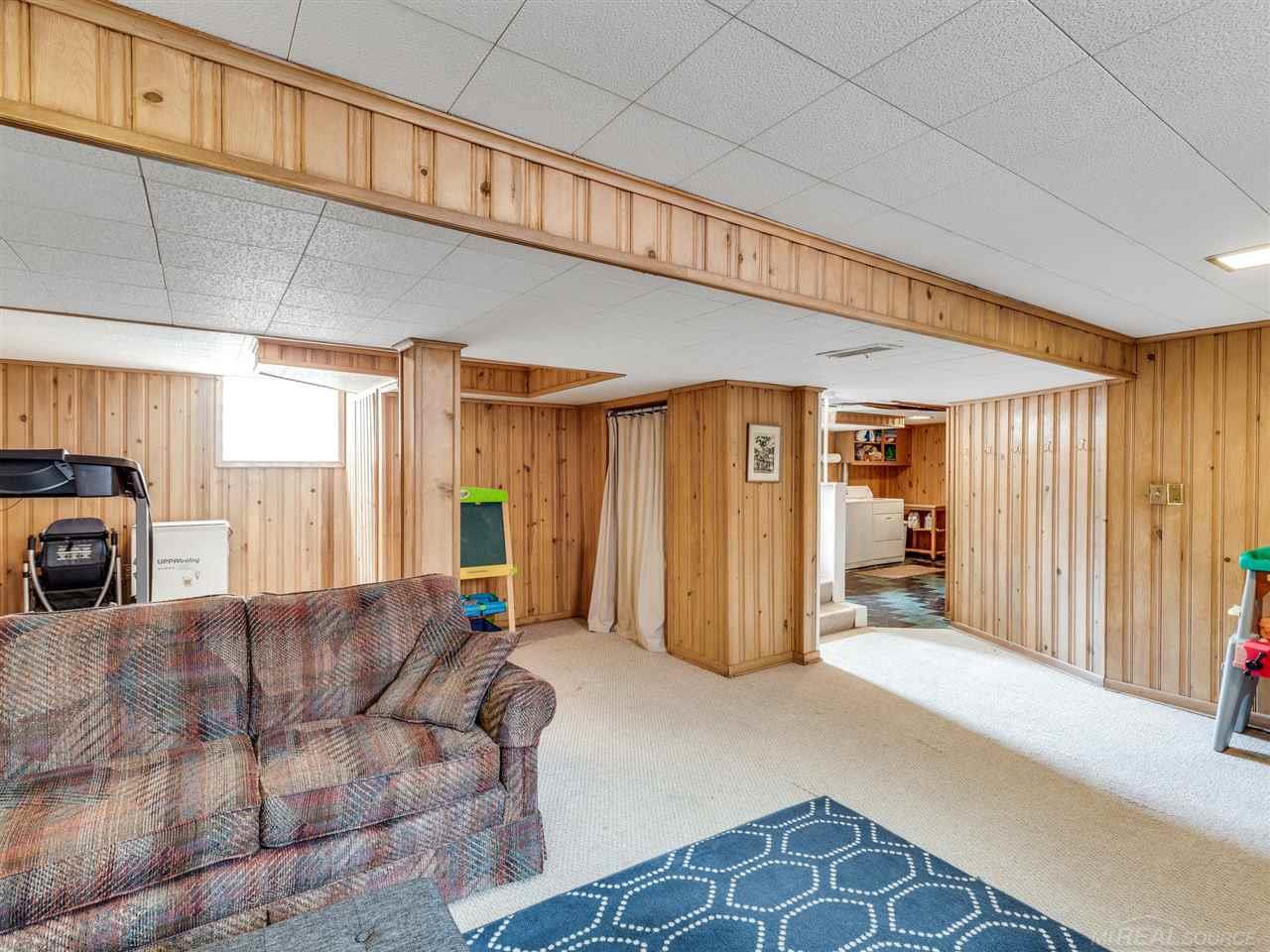 262 Ridgemont Road Grosse Pointe Farms, MI 48236 - Photo 14 of 25