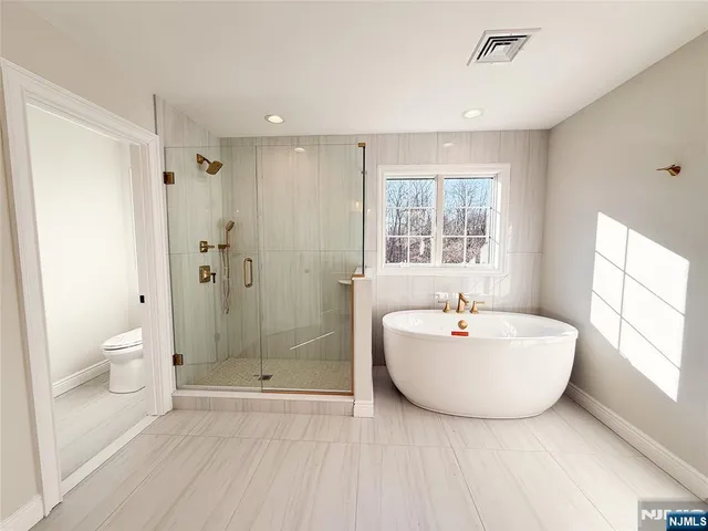 $1,688,000 | 704 Orangeburgh Road, River Vale, NJ 07675