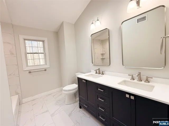 $1,688,000 | 704 Orangeburgh Road, River Vale, NJ 07675