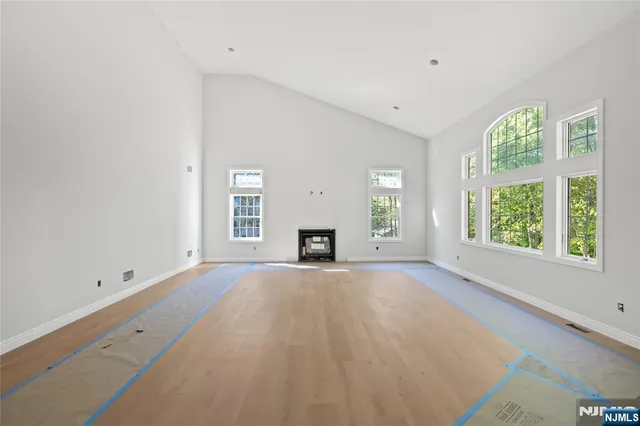 $1,688,000 | 704 Orangeburgh Road, River Vale, NJ 07675