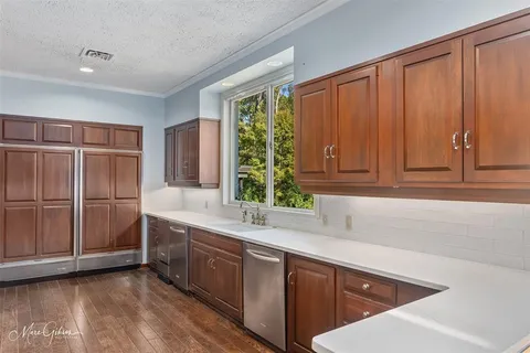 $1,100,000 | 10405 Ellerbe Road, Shreveport, LA 71106