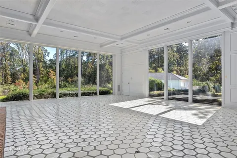 $1,100,000 | 10405 Ellerbe Road, Shreveport, LA 71106