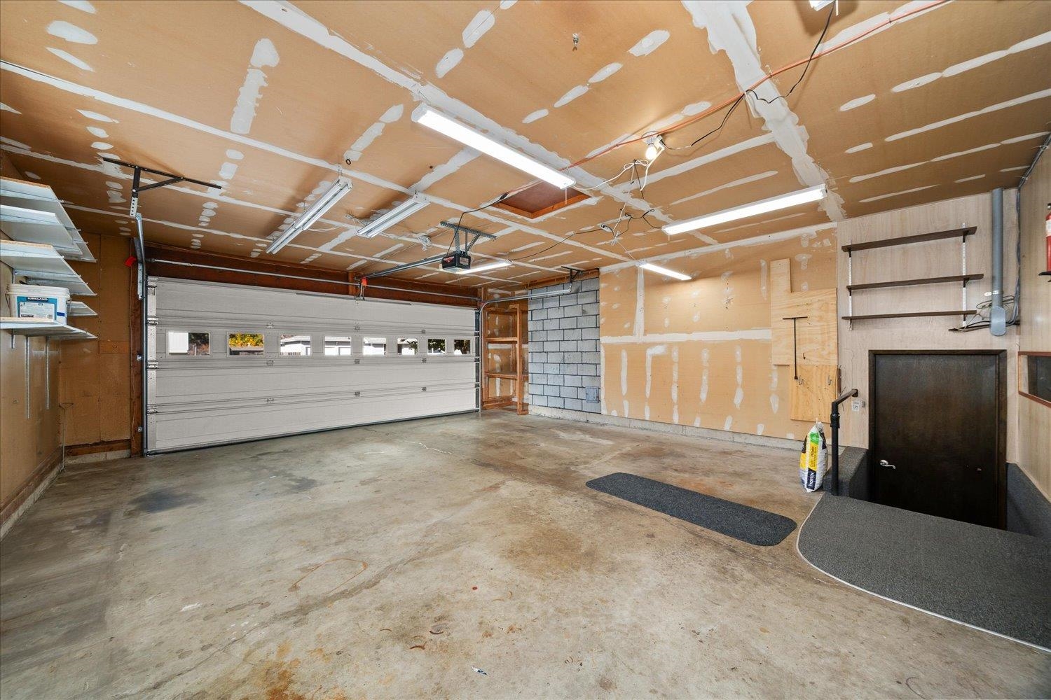 1909 South Davis Road Spokane Valley, WA 99216 - Photo 25 of 46