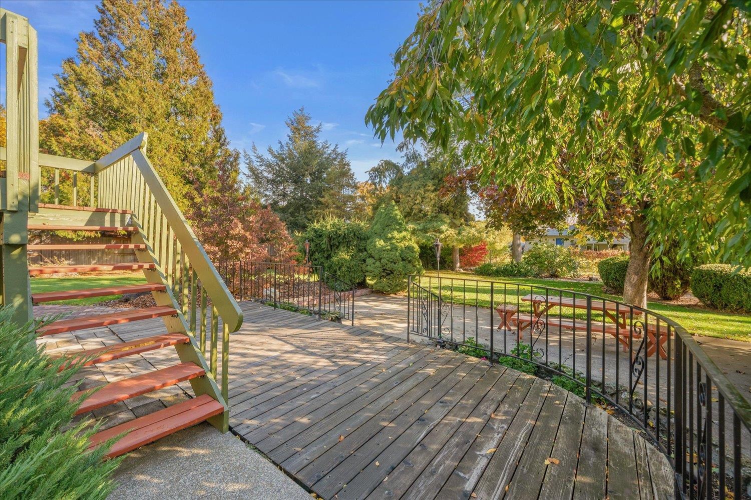 1909 South Davis Road Spokane Valley, WA 99216 - Photo 27 of 46