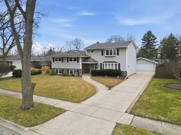 $624,900 | 9200 Birch Avenue, Munster, IN 46321