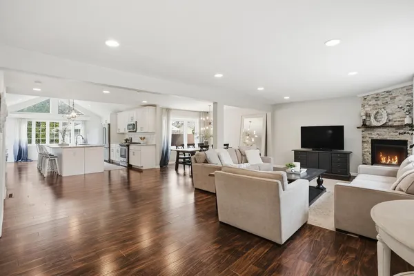 $624,900 | 9200 Birch Avenue, Munster, IN 46321