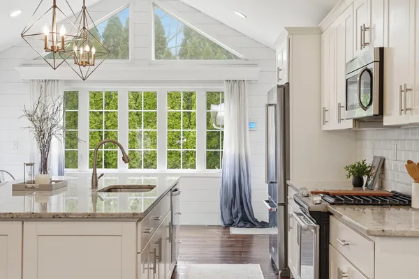 $624,900 | 9200 Birch Avenue, Munster, IN 46321