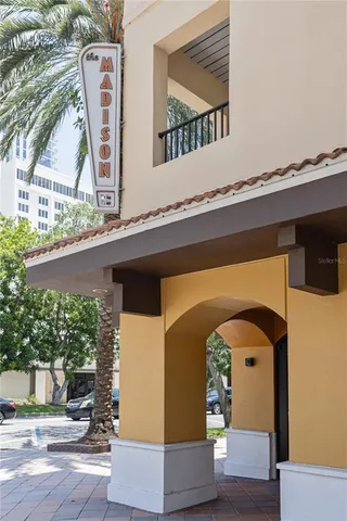 $2,500 | 100 4th Avenue South, Unit 412, St. Petersburg, FL 33701