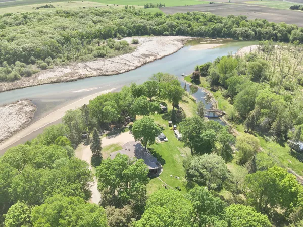 $699,900 | 27111 Timber Hills Lane, Battle Lake, MN 56515