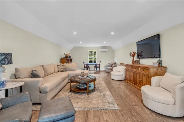 $885,000 | 415 River Bluffs Drive, Jasper, TN 37347