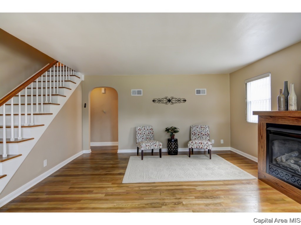 2120 East Sangamon Avenue Springfield, IL 62702 - Photo 8 of 27 Gallery Image 8