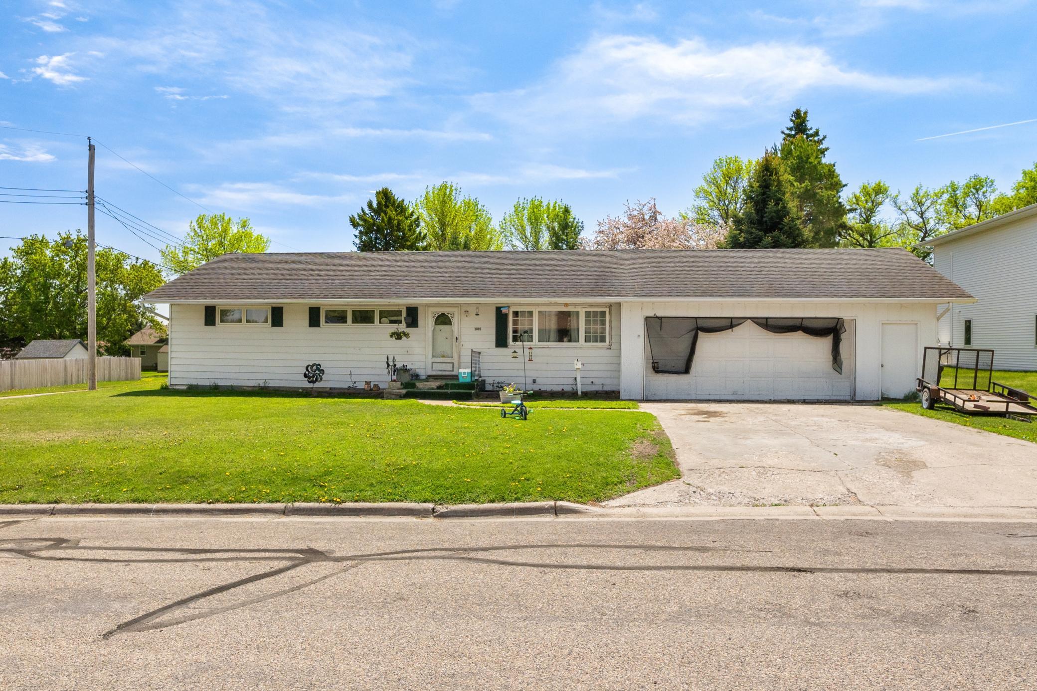 1009 8th Street Portland, ND 58274 - Photo 1 of 10
