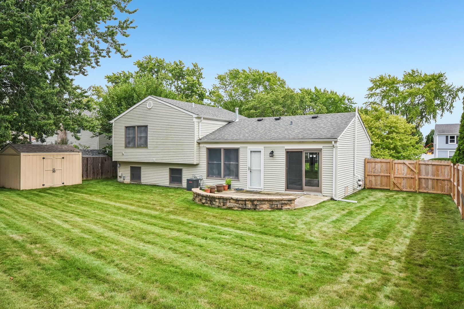 89 Foxcroft Road Naperville, IL 60565 - Photo 36 of 37 Gallery Image 36