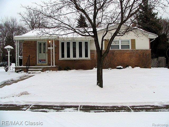 366 Reitman Court Rochester, MI 48307 - Photo 2 of 16 Reitman Front 2