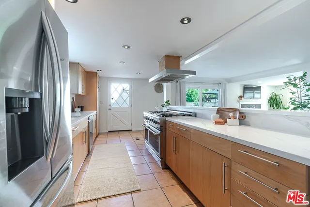 $1,799,000 | 5056 Greenbush Avenue, Sherman Oaks, CA 91423