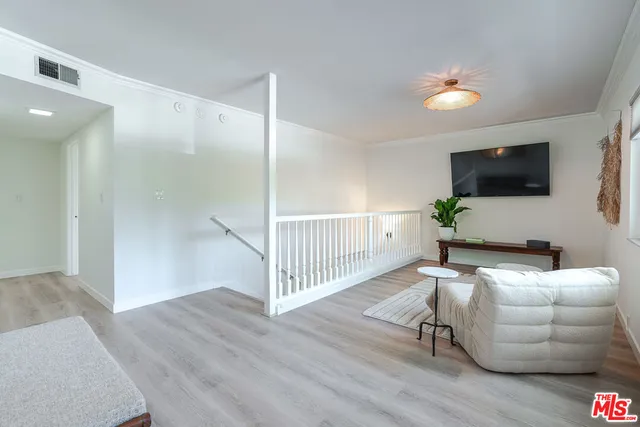 $1,799,000 | 5056 Greenbush Avenue, Sherman Oaks, CA 91423