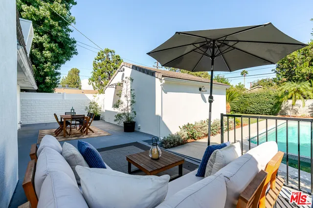 $1,799,000 | 5056 Greenbush Avenue, Sherman Oaks, CA 91423