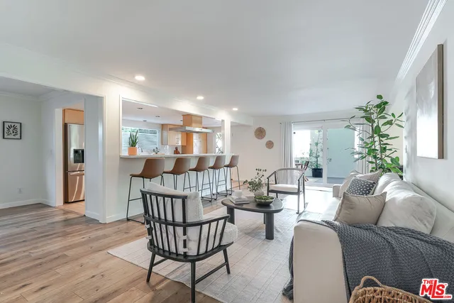 $1,799,000 | 5056 Greenbush Avenue, Sherman Oaks, CA 91423