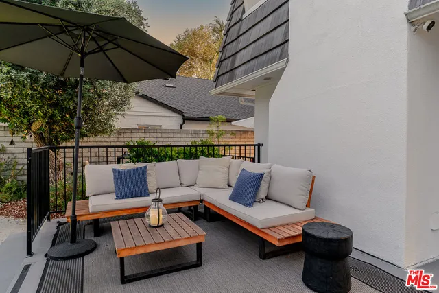 $1,799,000 | 5056 Greenbush Avenue, Sherman Oaks, CA 91423
