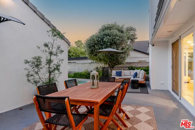 $1,799,000 | 5056 Greenbush Avenue, Sherman Oaks, CA 91423