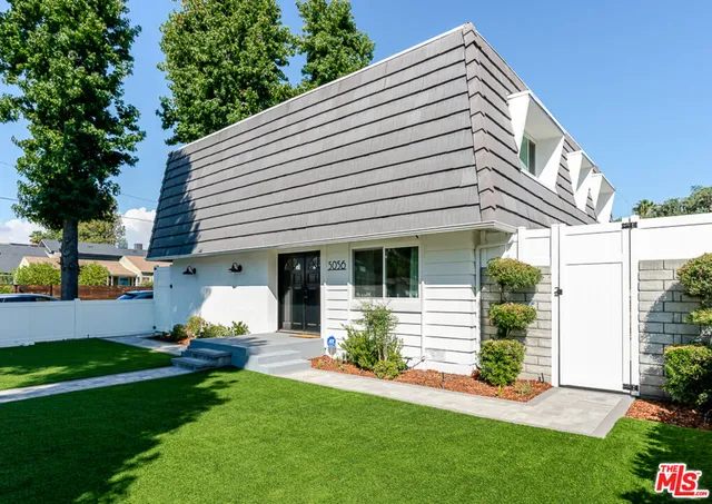 $1,799,000 | 5056 Greenbush Avenue, Sherman Oaks, CA 91423