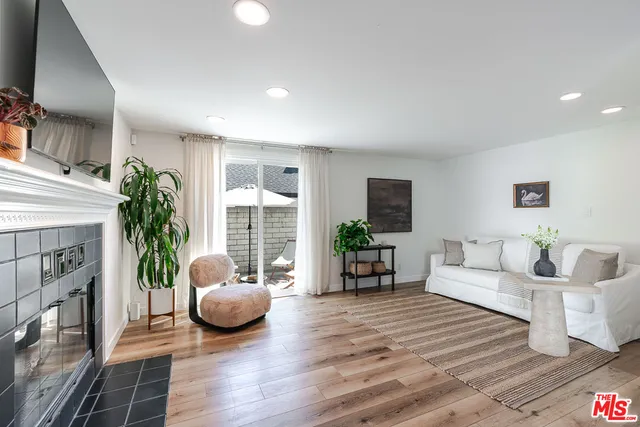 $1,799,000 | 5056 Greenbush Avenue, Sherman Oaks, CA 91423