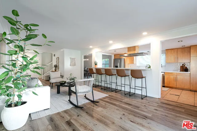 $1,799,000 | 5056 Greenbush Avenue, Sherman Oaks, CA 91423