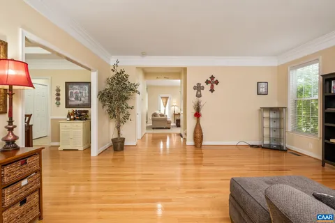 $475,000 | 35 Piney Loop, Zion Crossroads, VA 22942