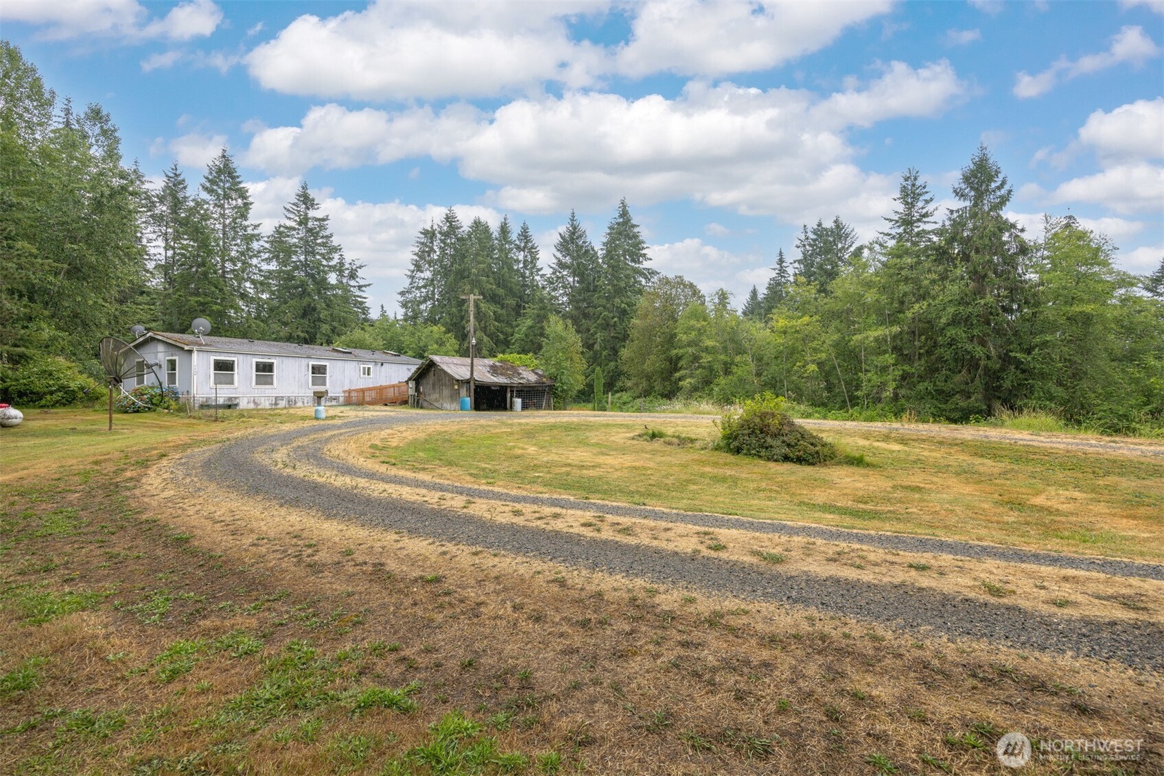 3908 Holtzheimer Trail Road Blaine, WA 98230 - Photo 34 of 40